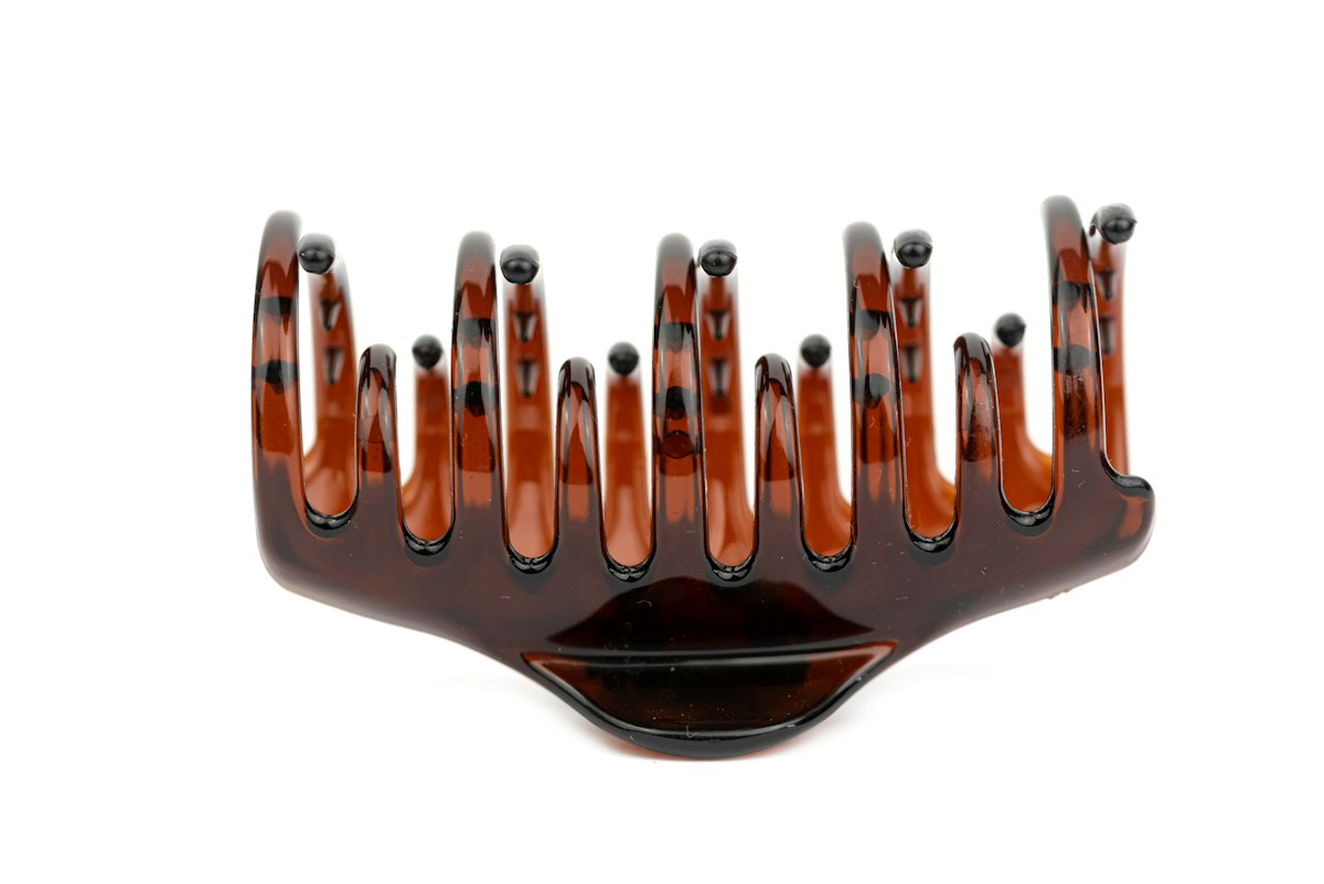 Brown hair claw clip